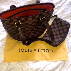Louis Vuitton Damier Marais Bucket
- With pouch and storage bag